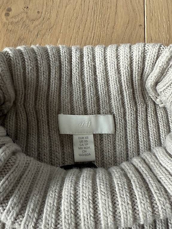 Maglioni & Felpe: Grauer Pullover von H&M - Größe XS – Usato da Zürich venduto da YanaZam 3