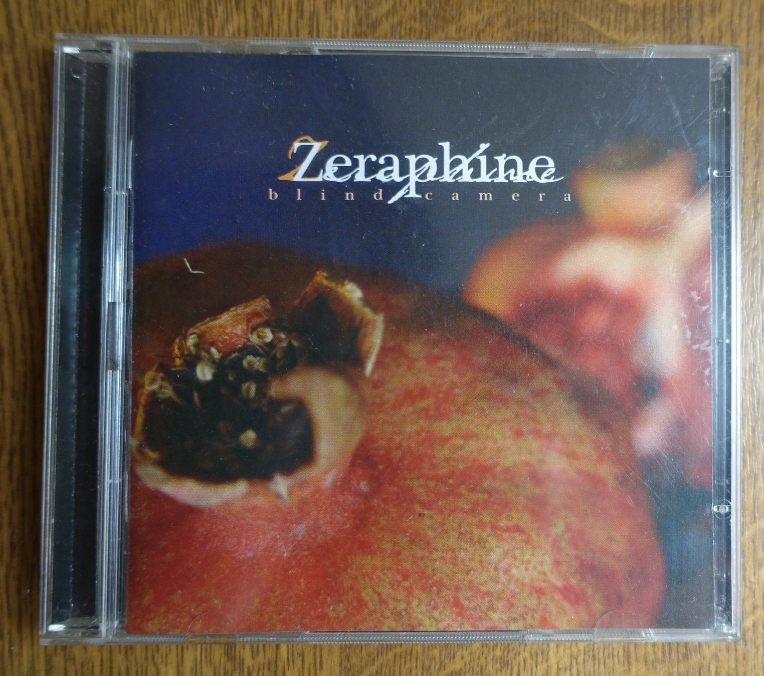 CD: Zeraphine – Blind Camera - D25 – Usato da Sessa venduto da discoverymedia
