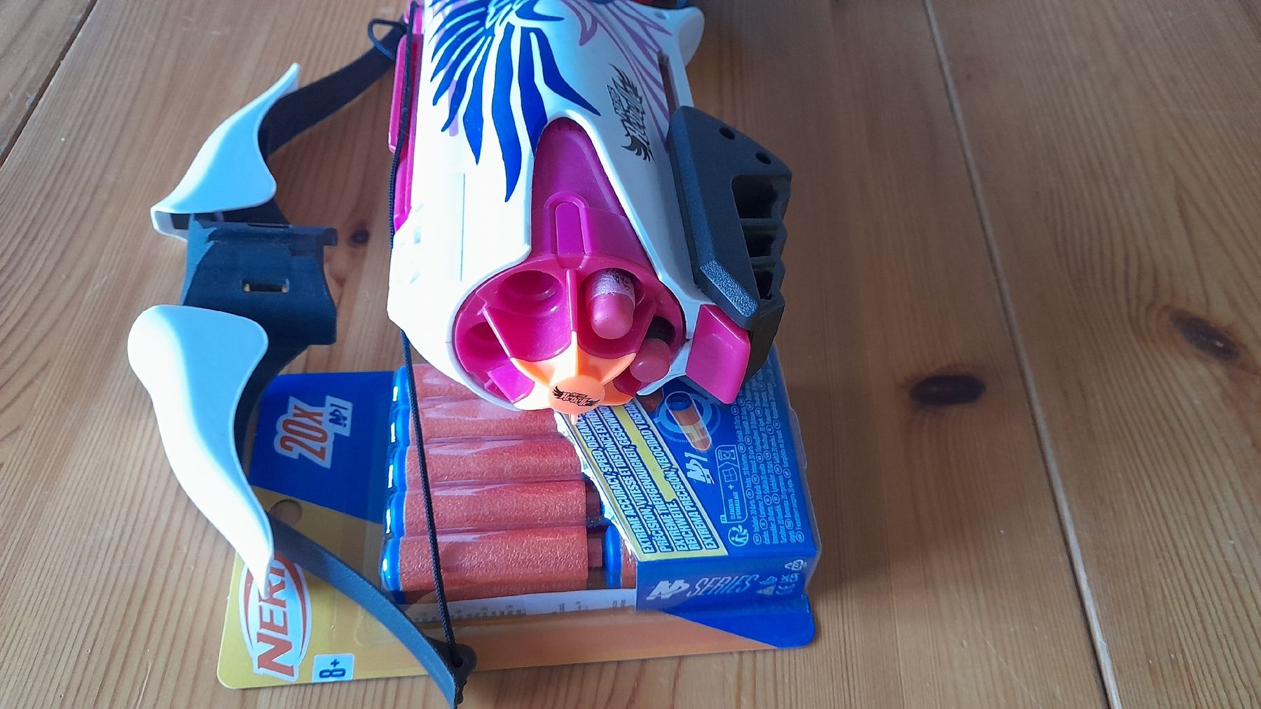 Nerf Giocattoli: Nerf Rebelle mit Ersatzpfeilen – Usato da Nesslau venduto da Churfirsten08 1