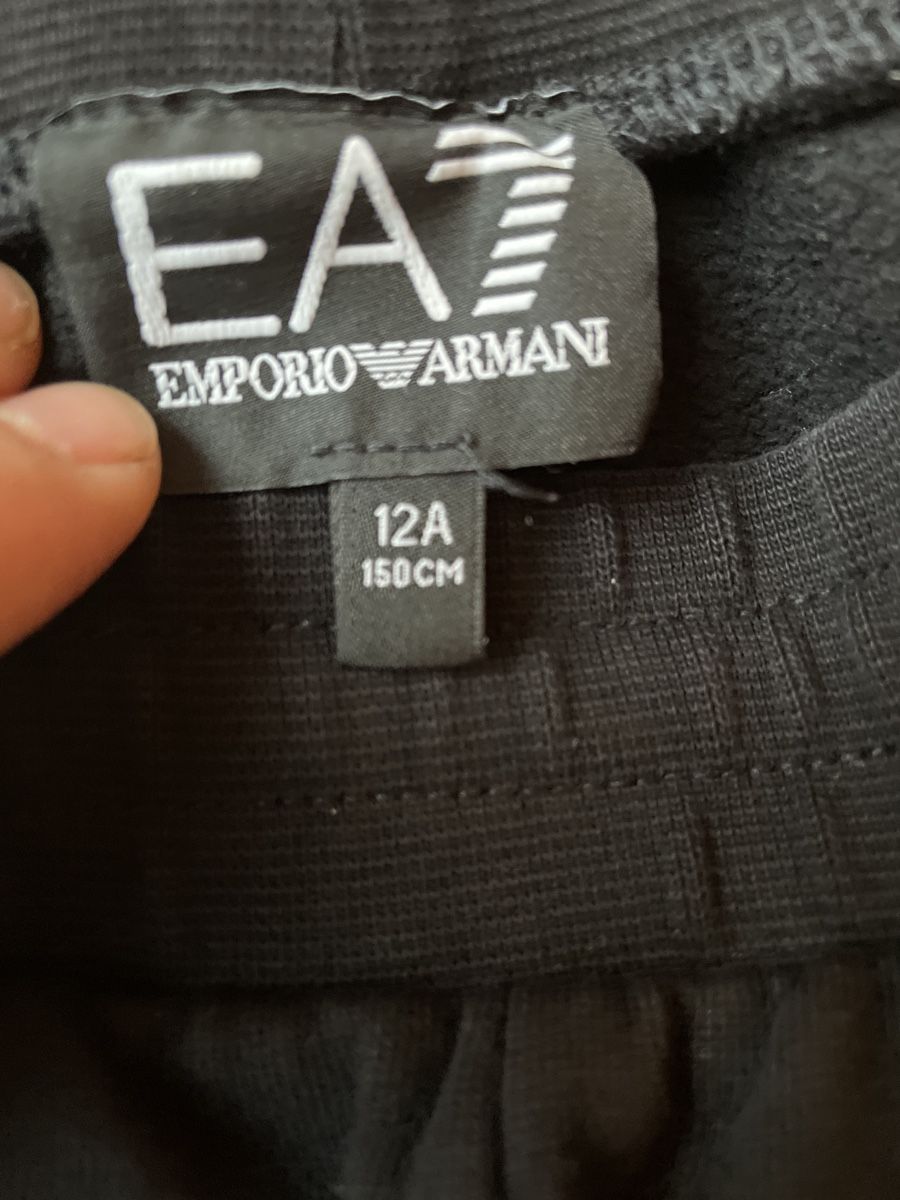 Armani Pantaloni: EA7 Emporio Armani Trainerhose – Usato da Wettswil venduto da Chlaettermus 3