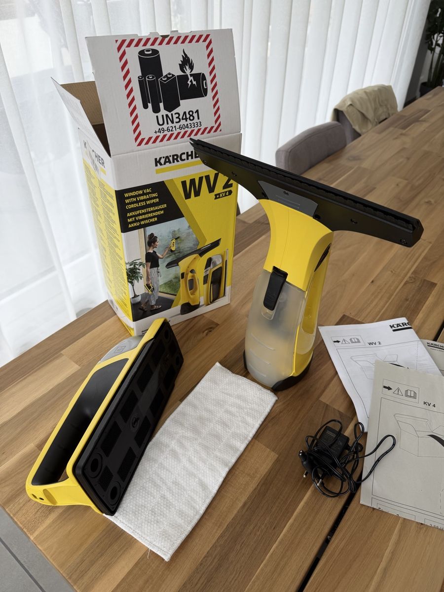 Kärcher Altro per la casa: Kärcher window cleaner WV 2 + K4 – Usato da Seewen SZ venduto da mads_around 1