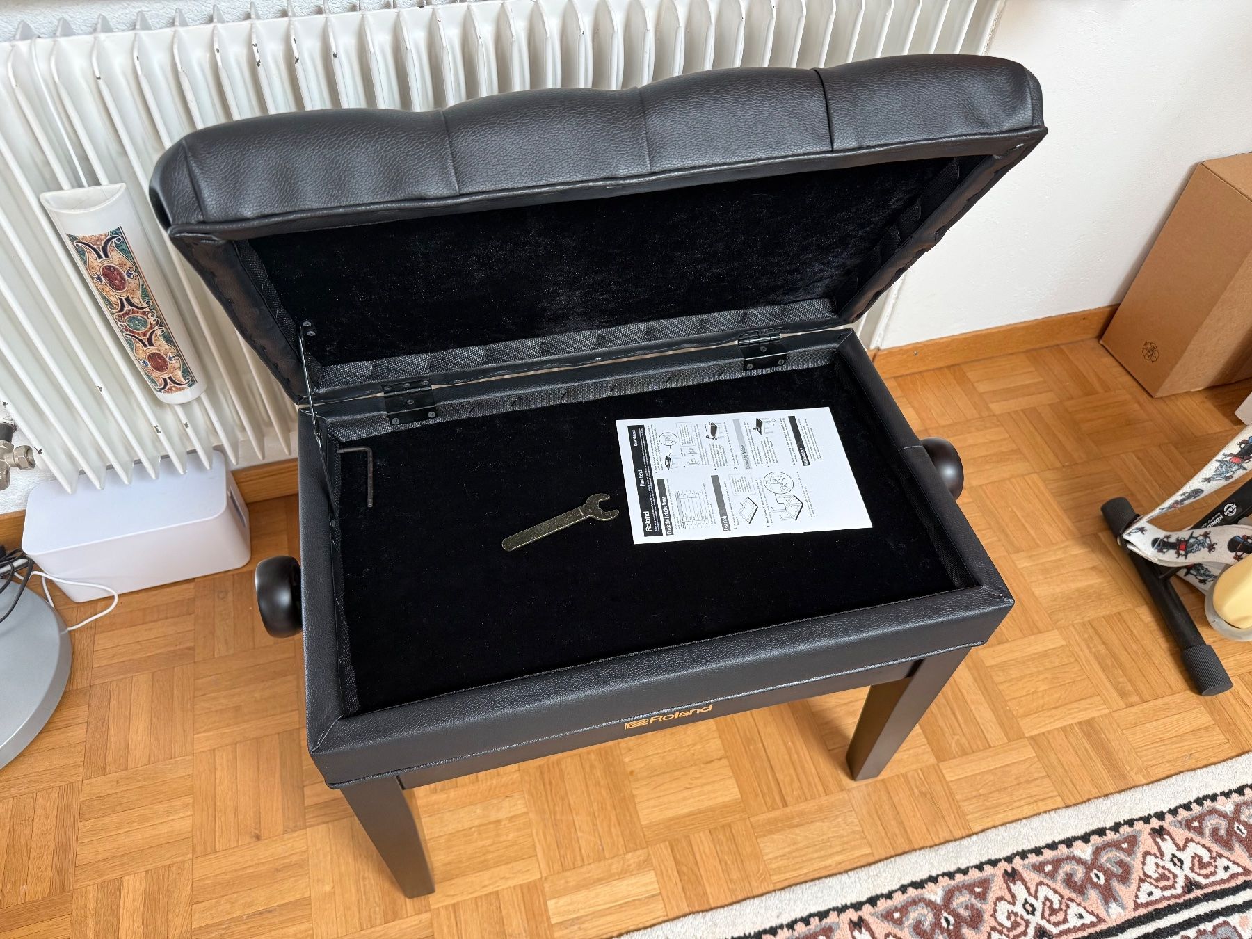 Sedie: Piano Stuhl – Usato da Grosshöchstetten venduto da Muvako 1