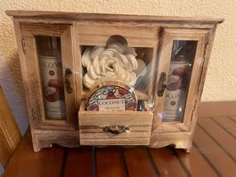 Damen Geschenkbox mit Kokosnuss crem, Duschgel + Badeschaum