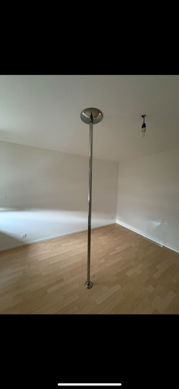 Hometrainer: X-Pole XPERT Tanzstange Chrom – Gebraucht aus Luzern von ves_yg8z