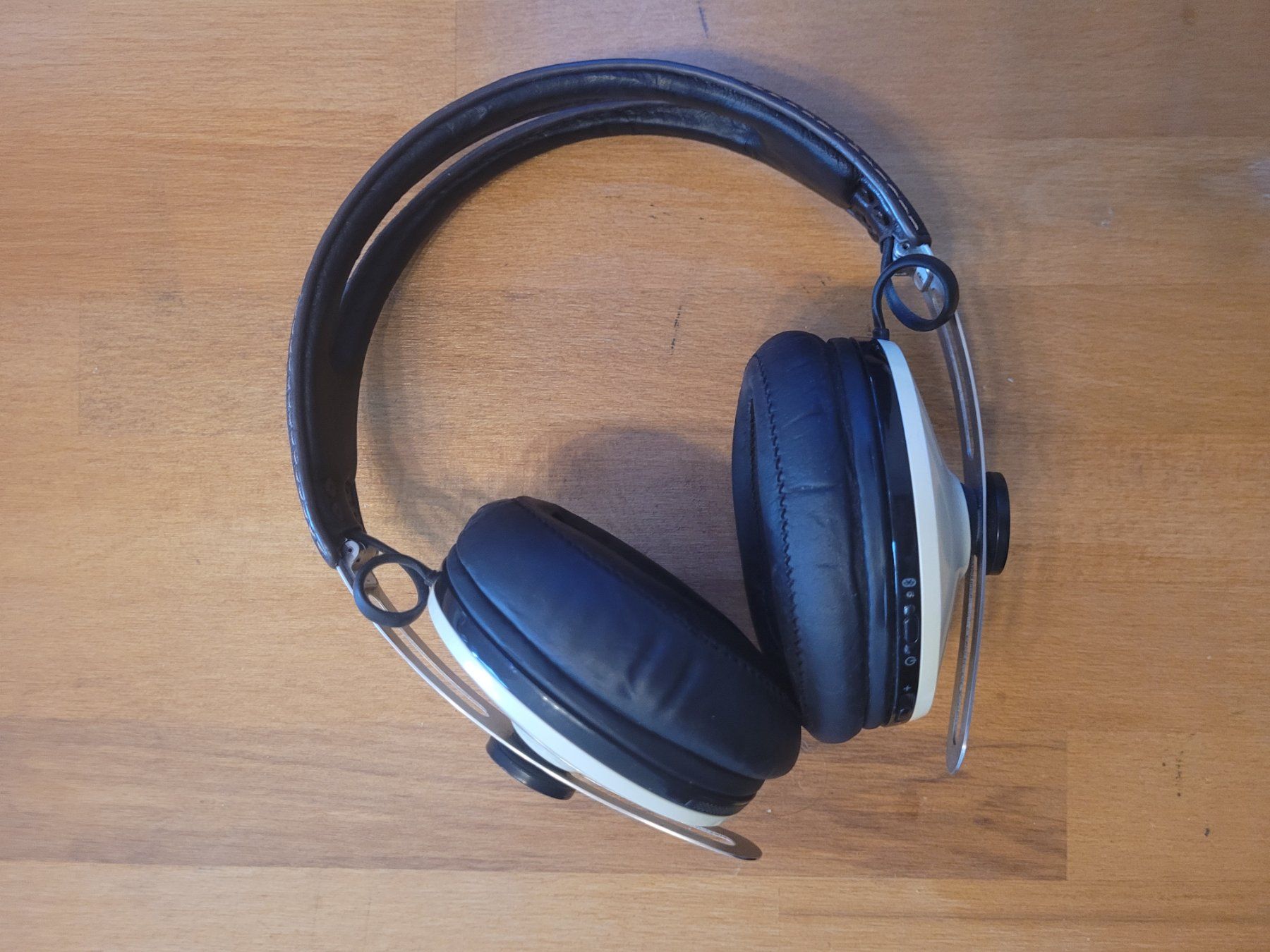 Sennheiser Cuffie: Sennheiser Momentum 2 Kopfhörer – Usato da Wangen b. Olten venduto da