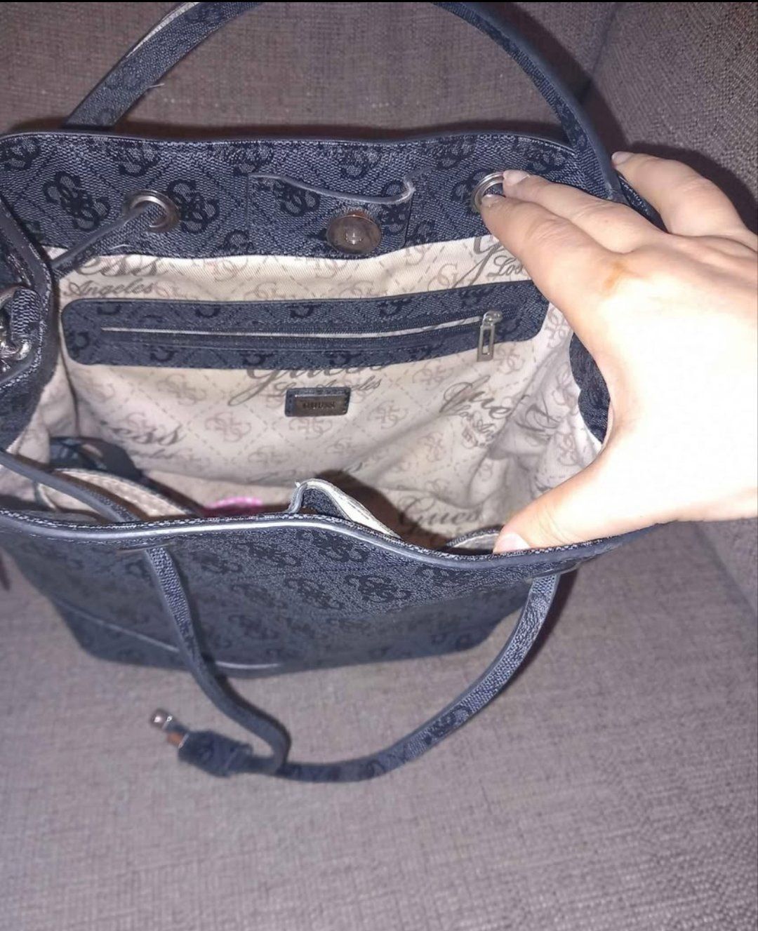 Guido Maria Kretschmer Borse da donna: Guess Tasche – Usato da Frauenfeld venduto da vesna97 2