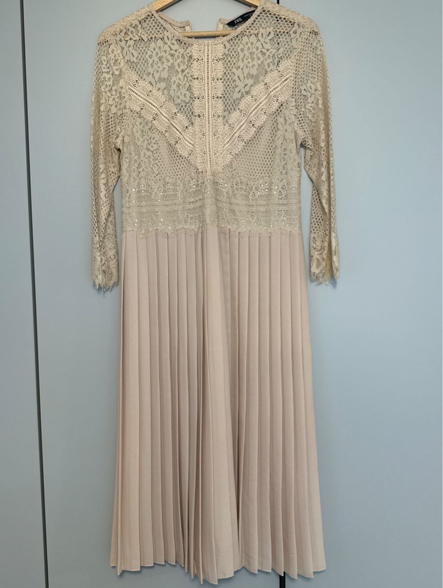 Zara Kleider: ZARA Kleid mit Spitzenoberteil – Gebraucht aus Oberrohrdorf von SMZ00