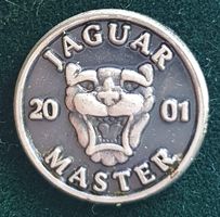 2x Pin Jaguar Master 2001  in Geschenk-Box