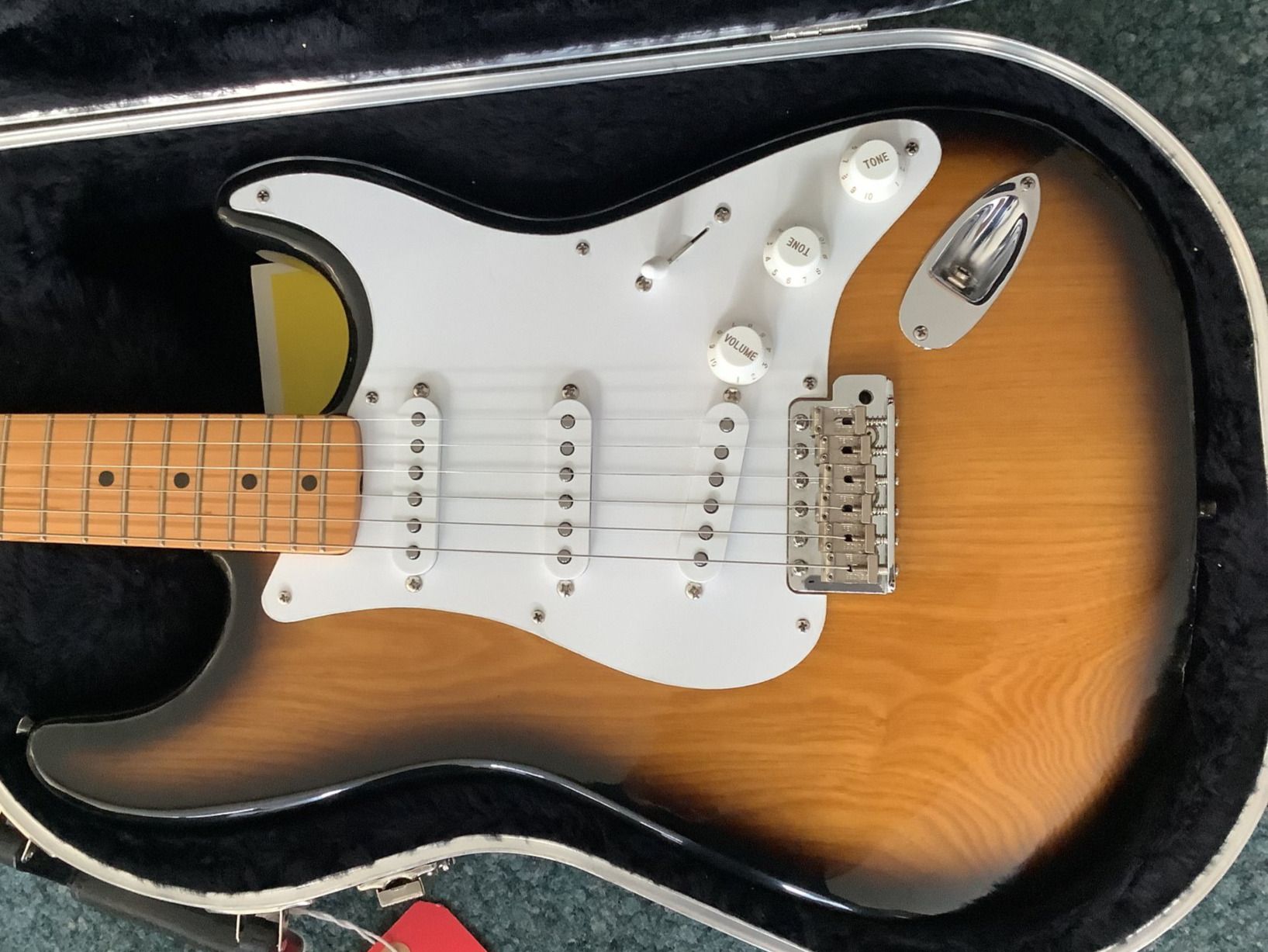 Fender Strumenti musicali: Fender Stratocaster 40th Anniversary – Nuovo (secondo la descrizione) da Schaffhausen venduto da outlet-music 1