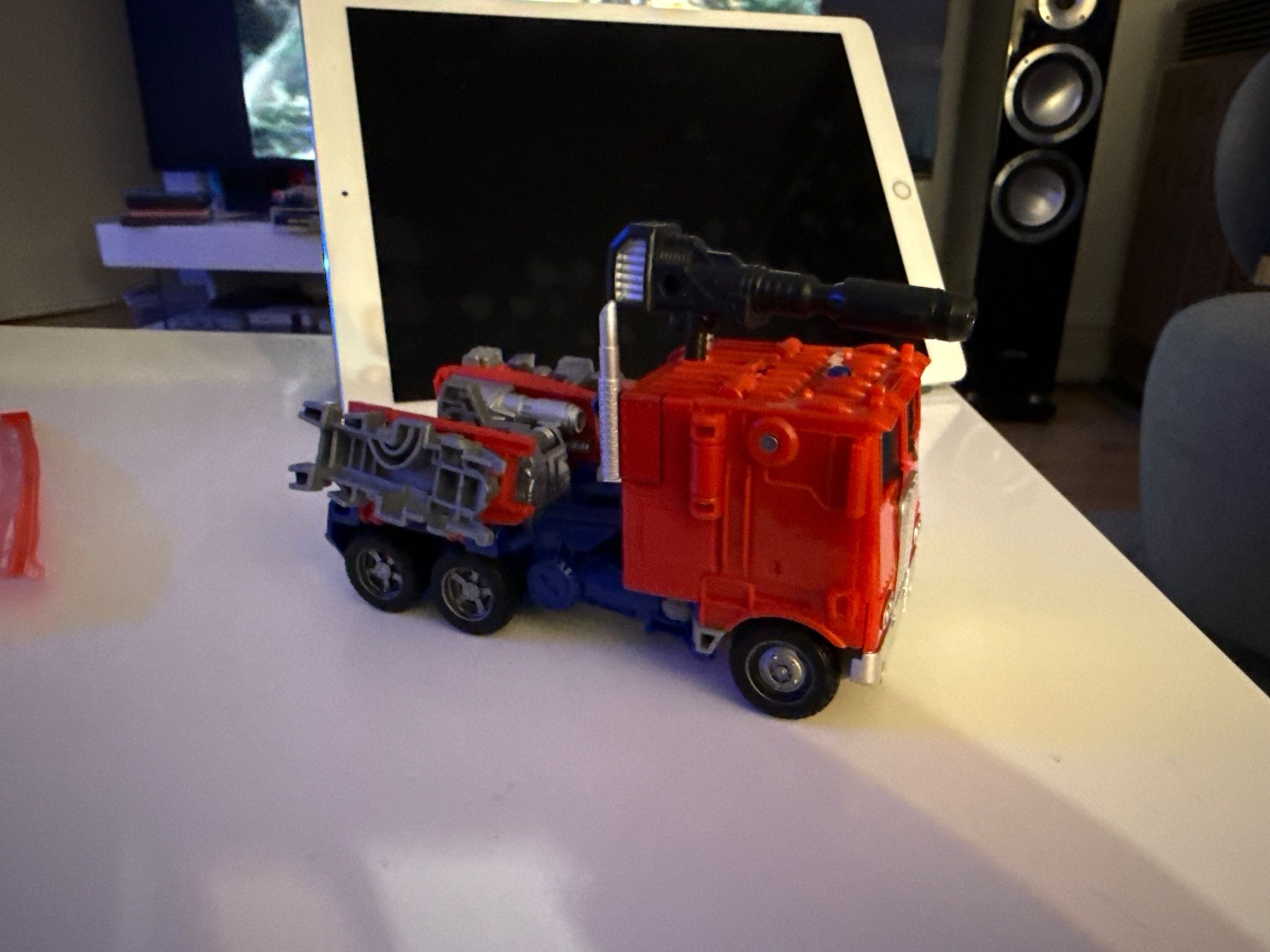 Statuette: Transformers Optimus Prime Lastwagen – Usato da Allschwil venduto da meeresperle 1