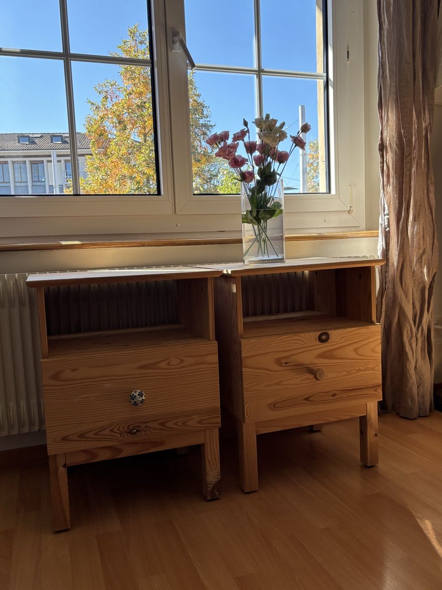 Comodini: 2 Holz Nachttische  – Usato da Bern venduto da wisemagpie 8