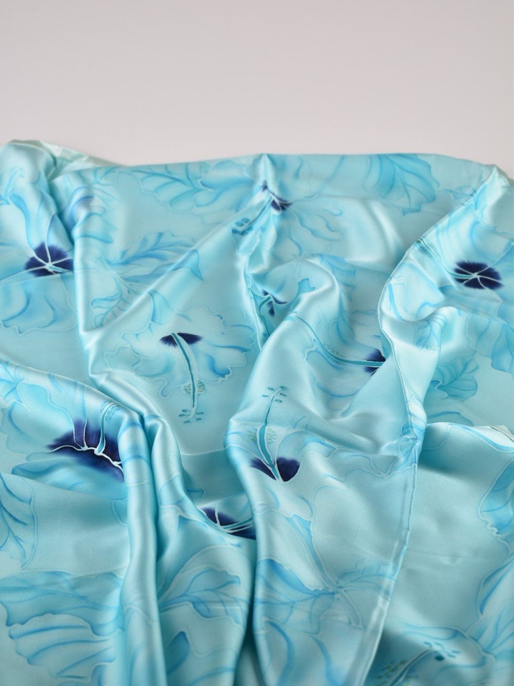 Foulards, Tücher & Schals: Seidentuch, handbemalt, Unikat, 103 x 103cm – Gebraucht aus Nürensdorf von 2ND_STORY 3