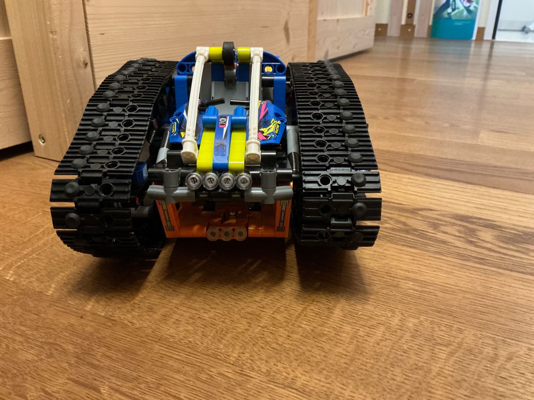 Lego Spielzeuge: Lego Technik 42140 App gesteuertes Transformationsfahrzeug – Gebraucht aus Zug von nicolewidmer01 5