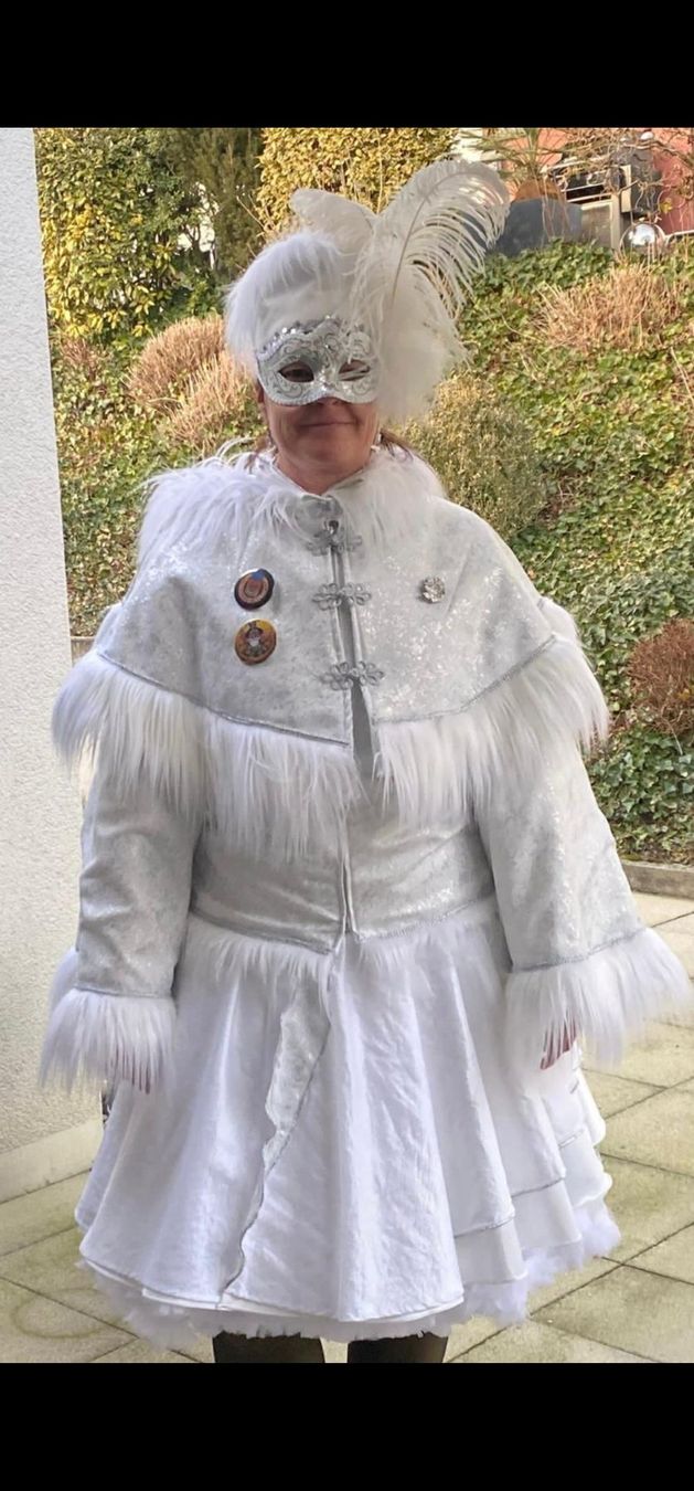 Costumi: Fasnachtskleid - mehrteilig - Gr. 36/38 - "Schneeflocke" – Usato da Horw venduto da Irenes72 4