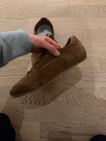 MINIMAL LEATHER TRAINERS COS cognac