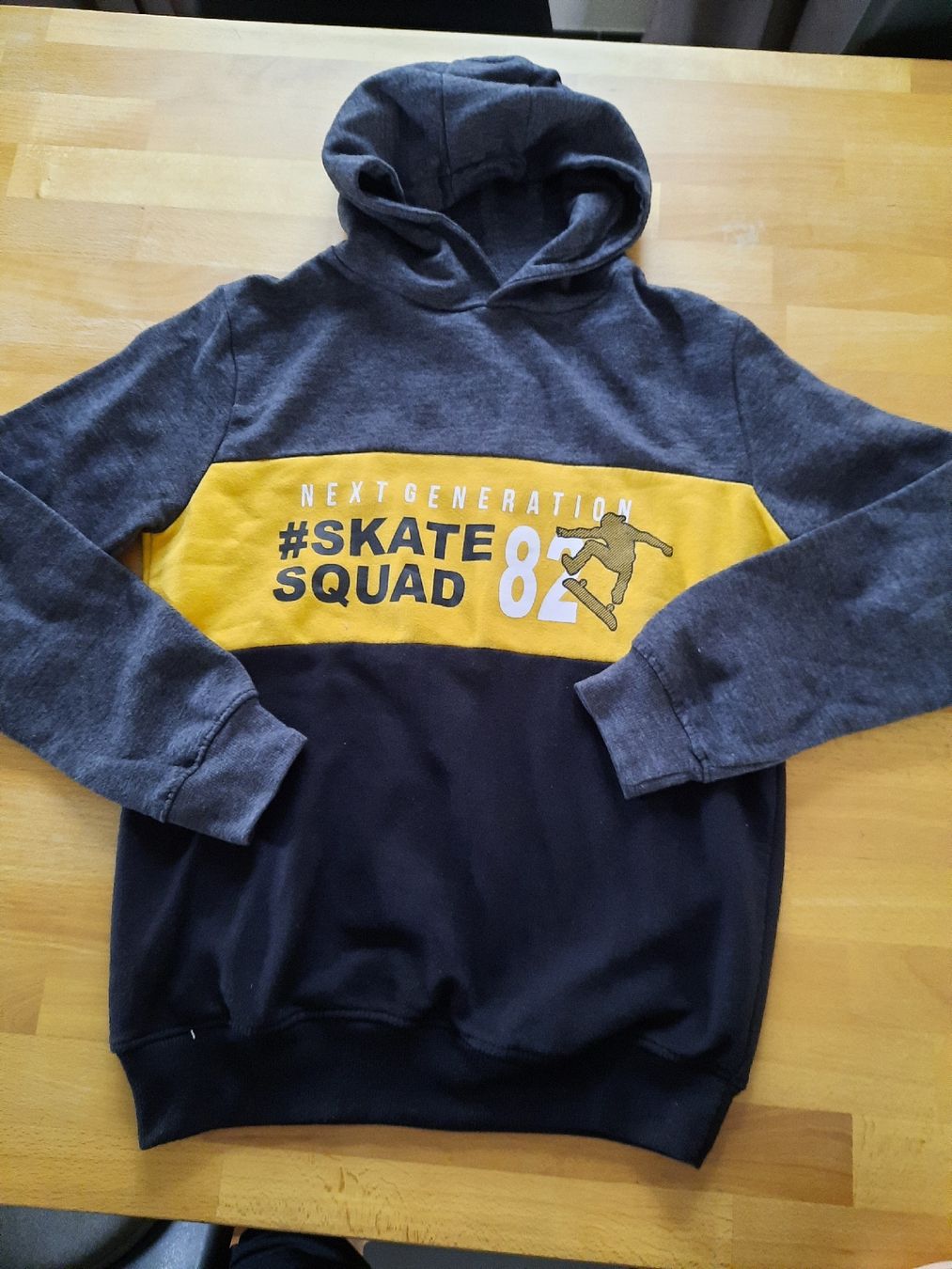 Maglioni & Felpe: Hoodie Gr.158/164 – Usato da Jonschwil venduto da sonja8472