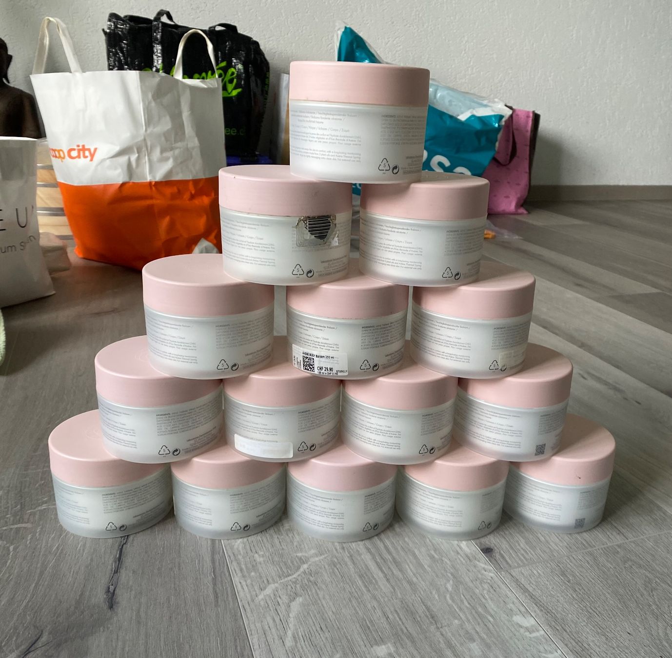 Behälter & Ähnliches: Creme Dose Behälter – Gebraucht aus Dottikon von 6571 1