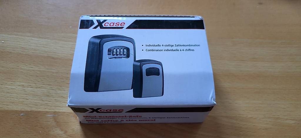 Cassapanche: Mini coffre 4 chiffres Xcase pour clé caché – Usato da Versoix venduto da Lc.1 3