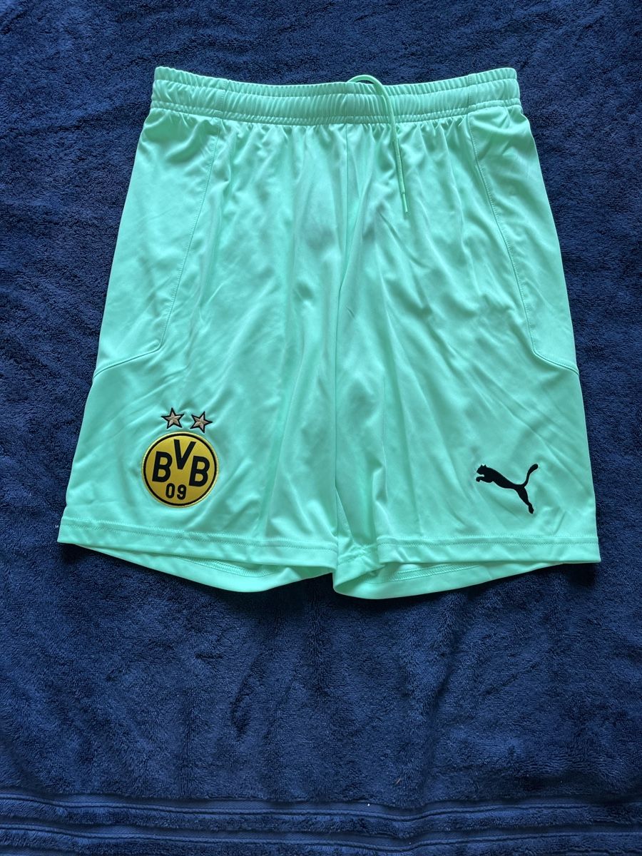 Puma Hosen: Short Dortmund  – Neu und originalverpackt aus Chambésy von Louwall_football
