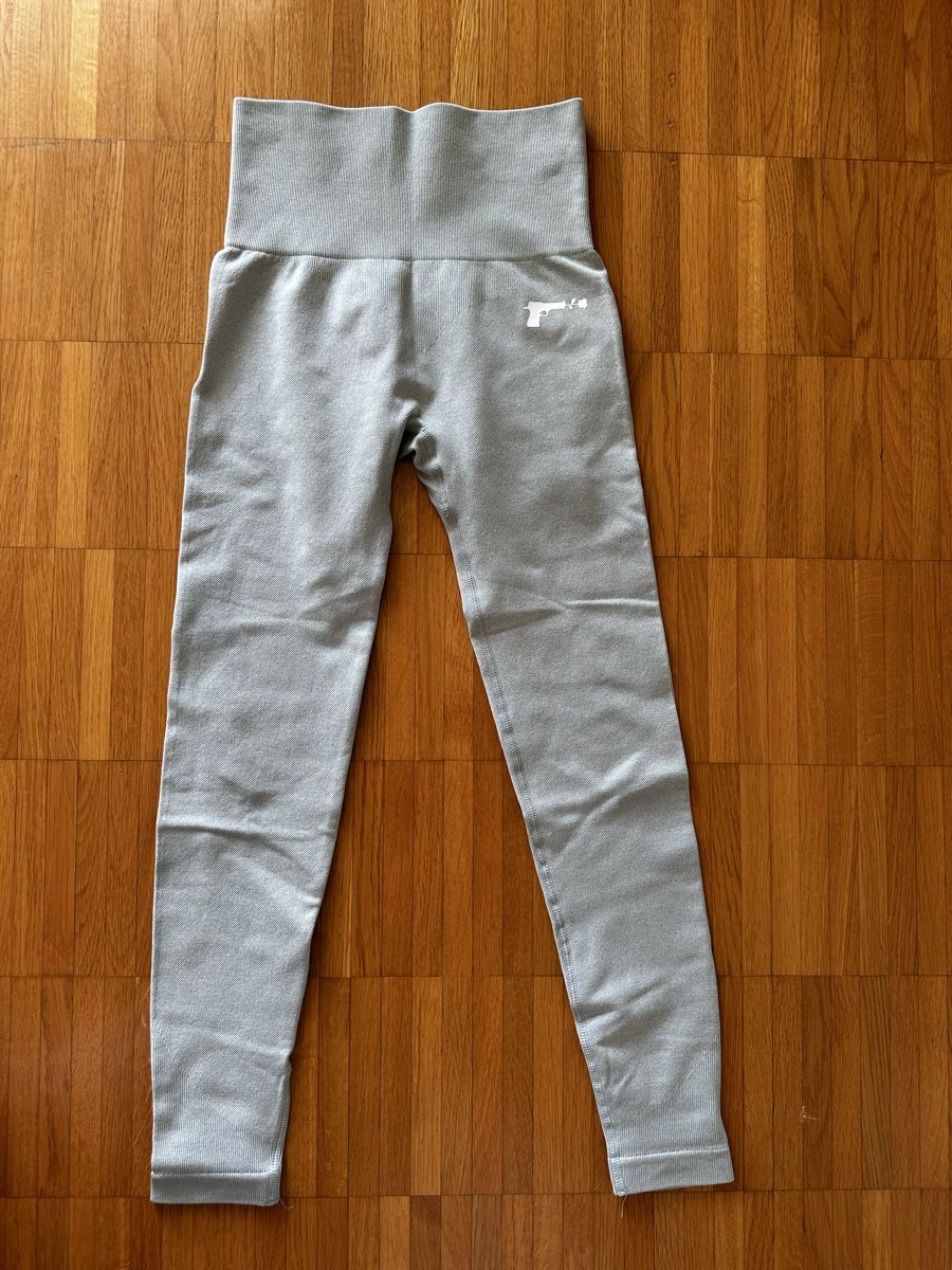 Leggings: Hellgrüne Sportleggins Alpha Coutures – Usato da Winterthur venduto da GloSte08