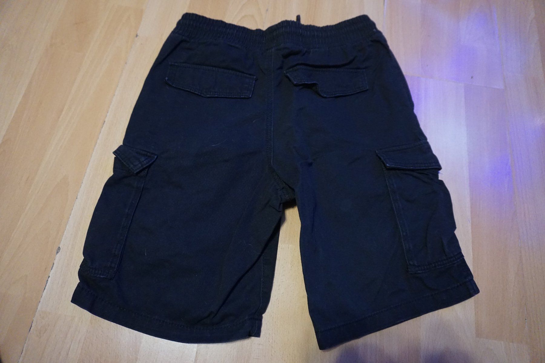 H&M Pantaloni: H&M Cargo Shorts, Schwarz, Gr.146 – Usato da Zürich venduto da einalemjena 3