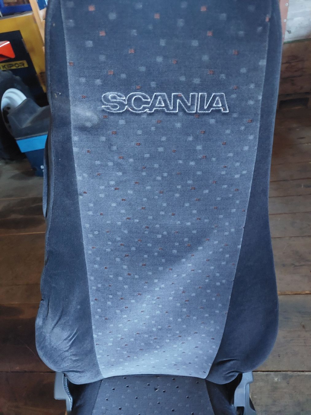 Scania Alle Ersatzteile: Fahrersitz Luft Scania PRT Serie – Gebraucht aus Gebertingen von JD5020 5