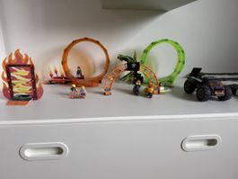 LEGO Stuntspielzeug Parcours mit Fahrzeugen guter Zustand