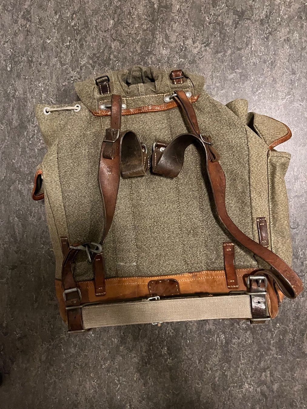 Zaini: Schweizer Militär-Rucksack – Usato da Uster venduto da eri_vbr9 1