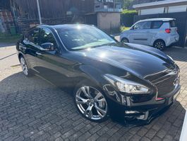 Infiniti Q70 Sport Tech 2.2d