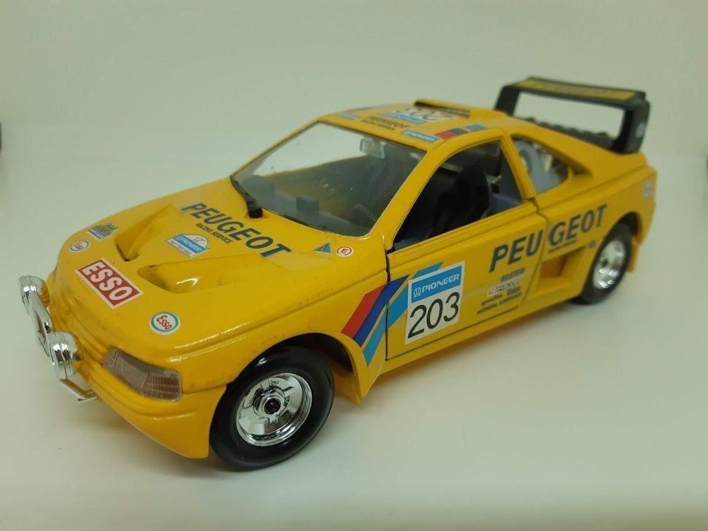 Modèle Réduit Peugeot 405 Turbo 16 Burago 1/24 - Occasion, Couleur Bleu, Acier Embouti