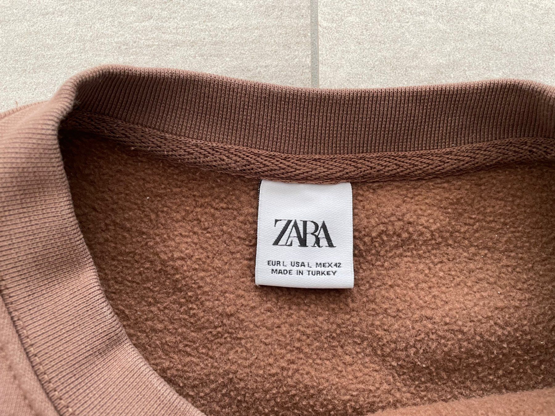 Zara Maglioni & Felpe: Zara - Brown Sweater – Usato da Chiasso venduto da Er_Mon 3