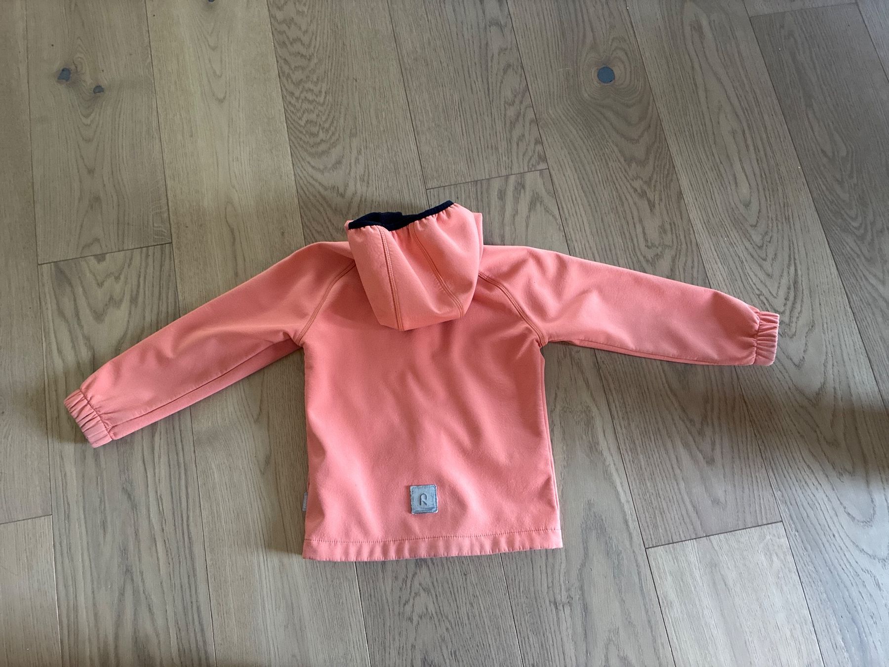 Reima Vestes & Manteaux: Softshelljacke Reima Mädchen korall rosa 110 – D'occasion à Niederwil AG par Aloha32 1