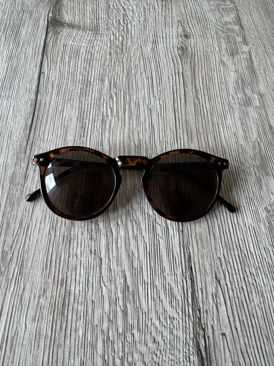 Occhiali & Lenti: Sonnenbrille – Usato da Villmergen venduto da van_xv9t