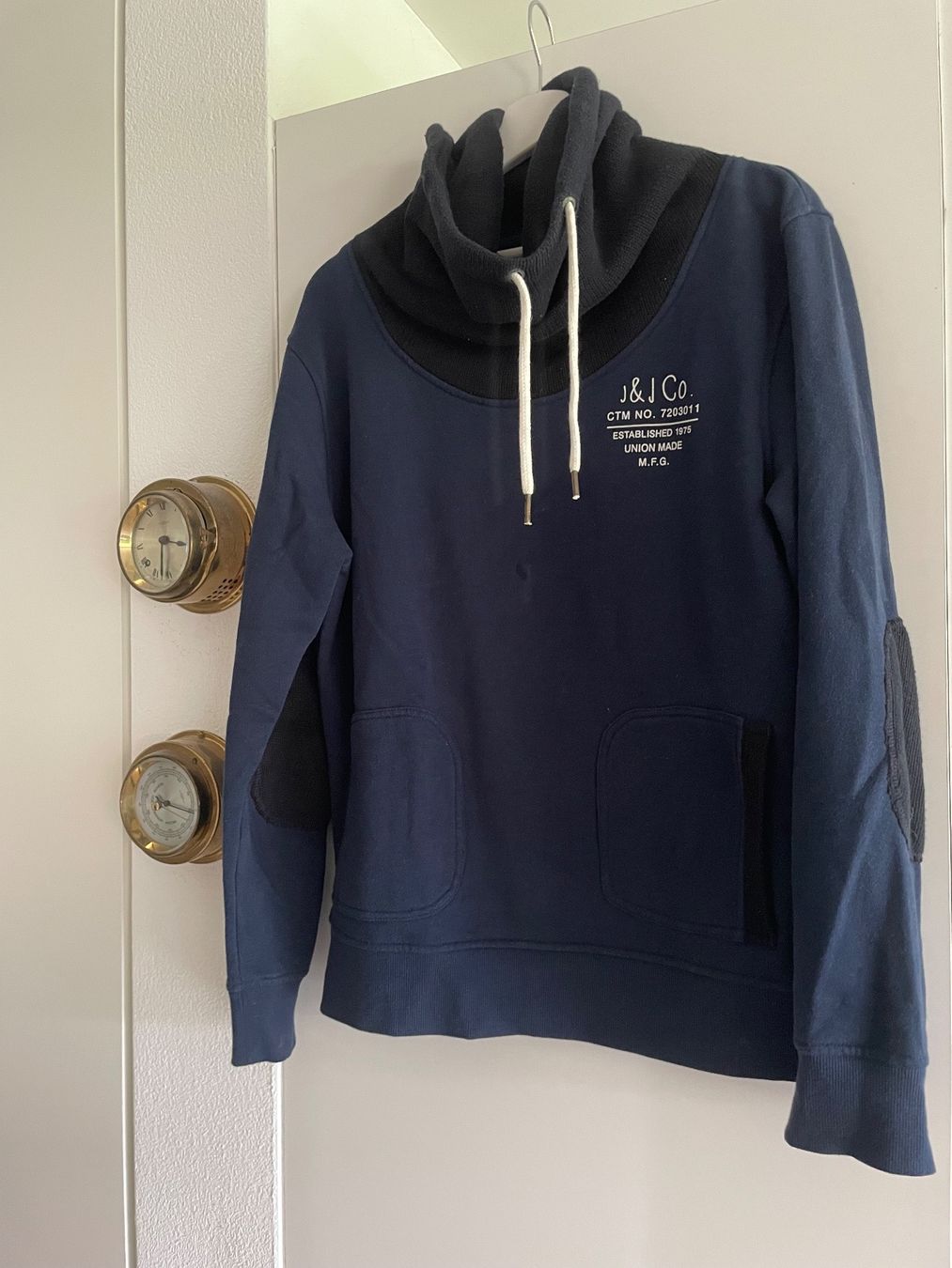 Jack & Jones Maglioni & Felpe: Kapuzenpulli von JACK& JONES – Usato da Neuwilen venduto da bobbel01