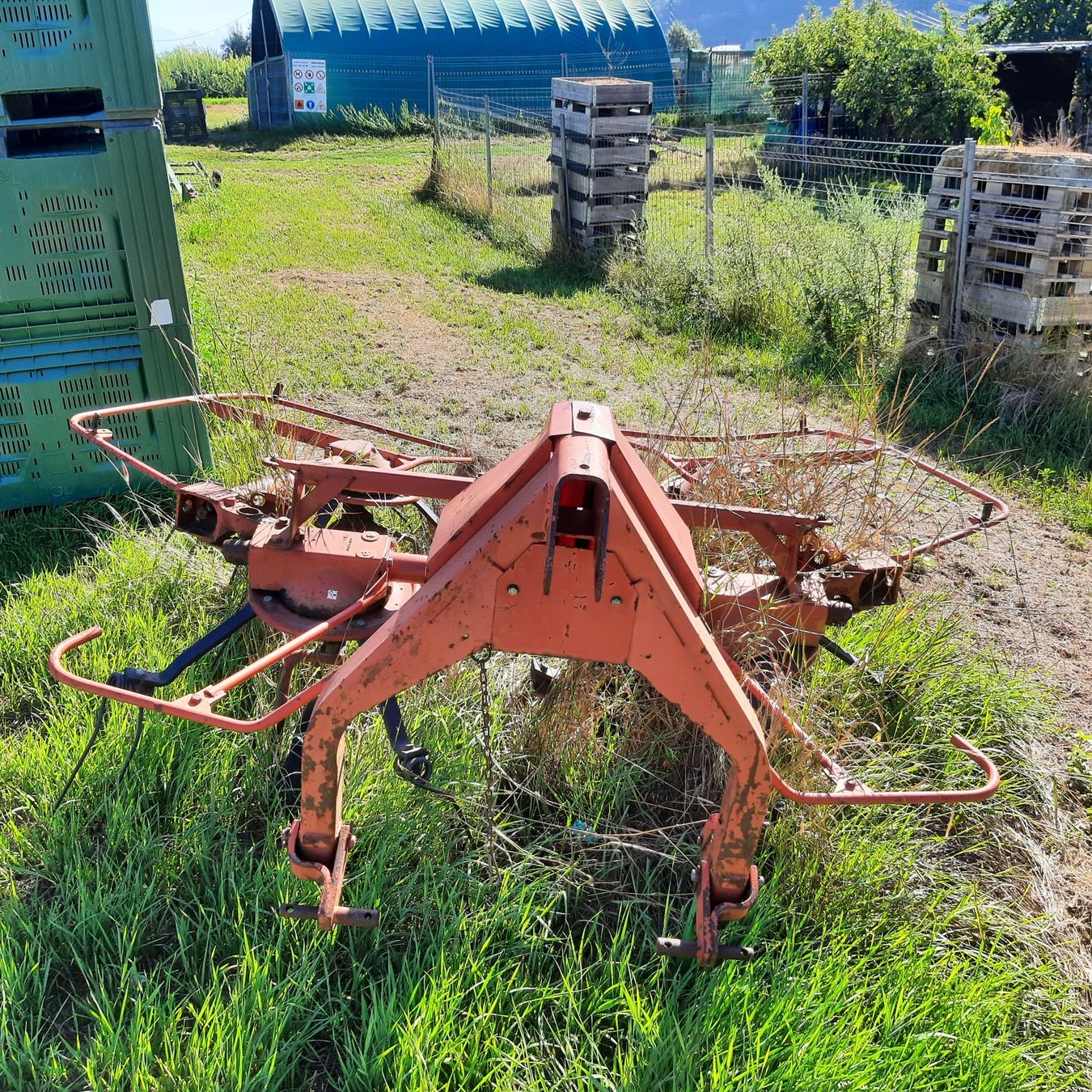 : Faneuse DEUTZ-FAHR – Usato da Les Vérines venduto da Ftamtam 1
