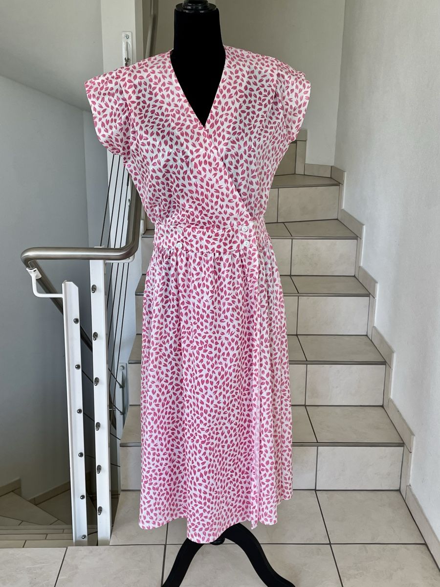 Kleider: Summer Klein gr. 36 – Gebraucht aus Richterswil von Prangins9 6