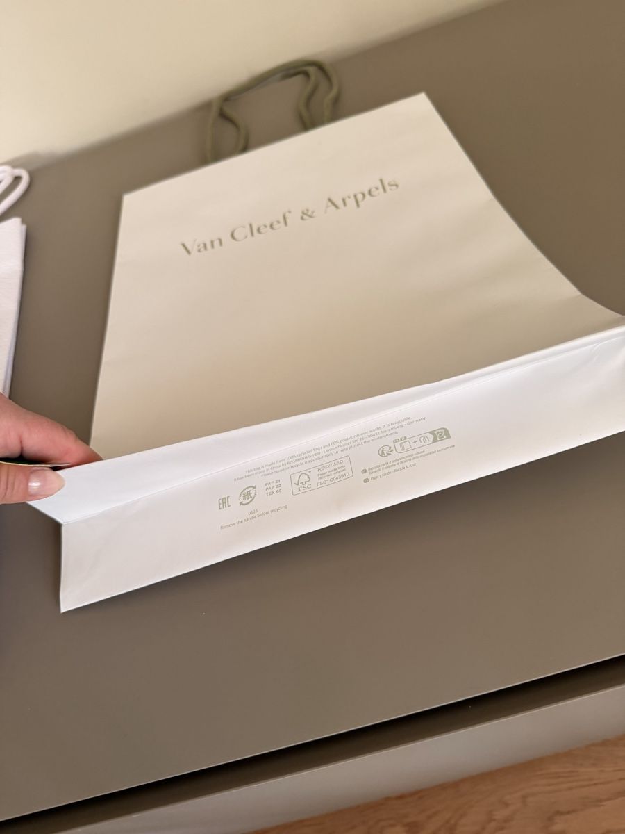 Dior Borse: Van Cleef & Arpels + CHANEL + Dior Shopping Bags – Nuovo e nell'imballaggio originale da Männedorf venduto da iza04 2