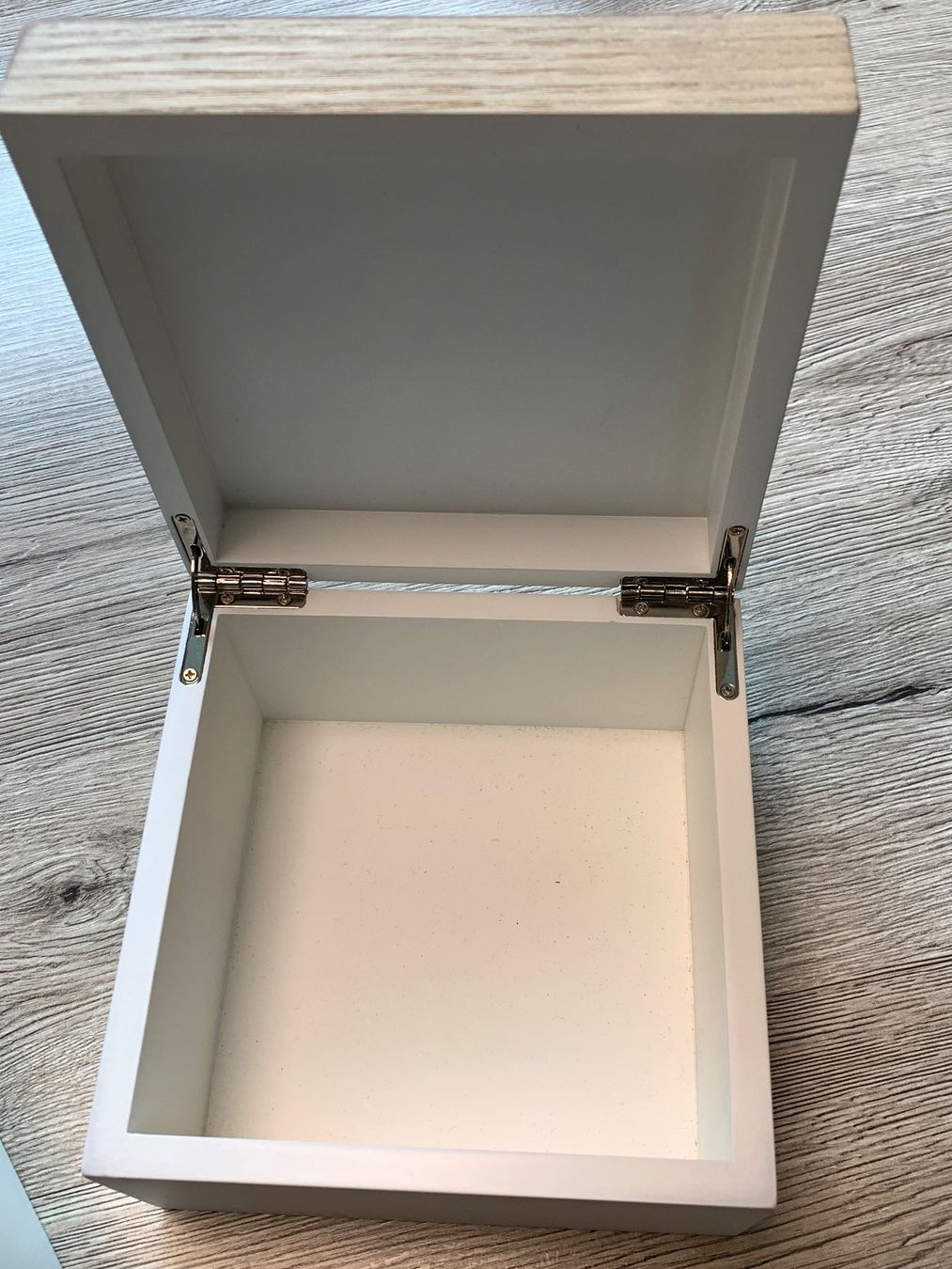 Cassapanche: Schatulle aus Holz – Usato da Langenthal venduto da Brunnbach 2