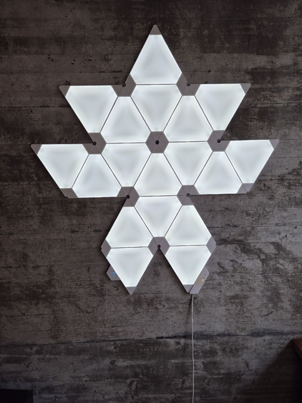 Nanoleaf Lampade: Nanoleaf Set zu Verkaufen – Usato da Flamatt venduto da wyl_c8fp 3
