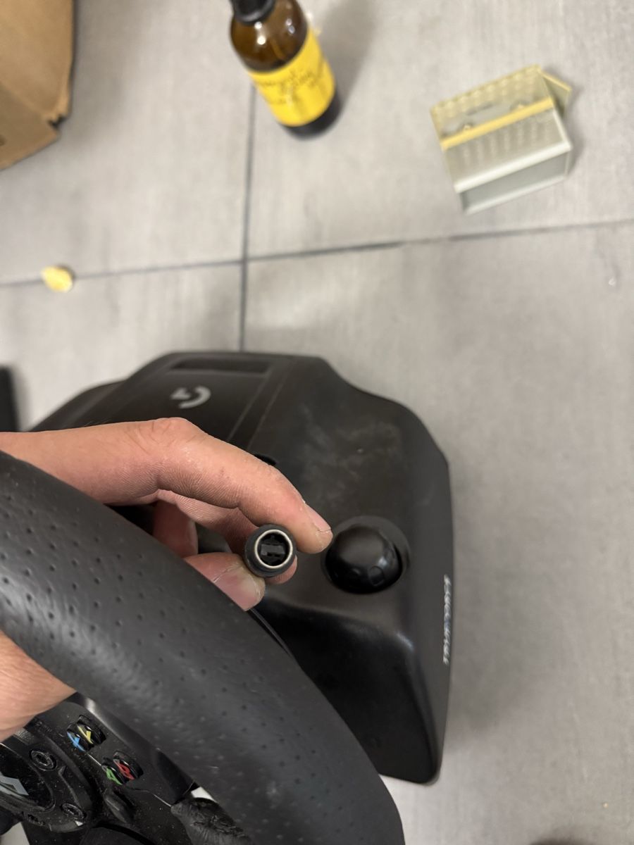 Logitech Controller: Logitech g923 – Usato da Bärschwil venduto da BestCars_handel24 2