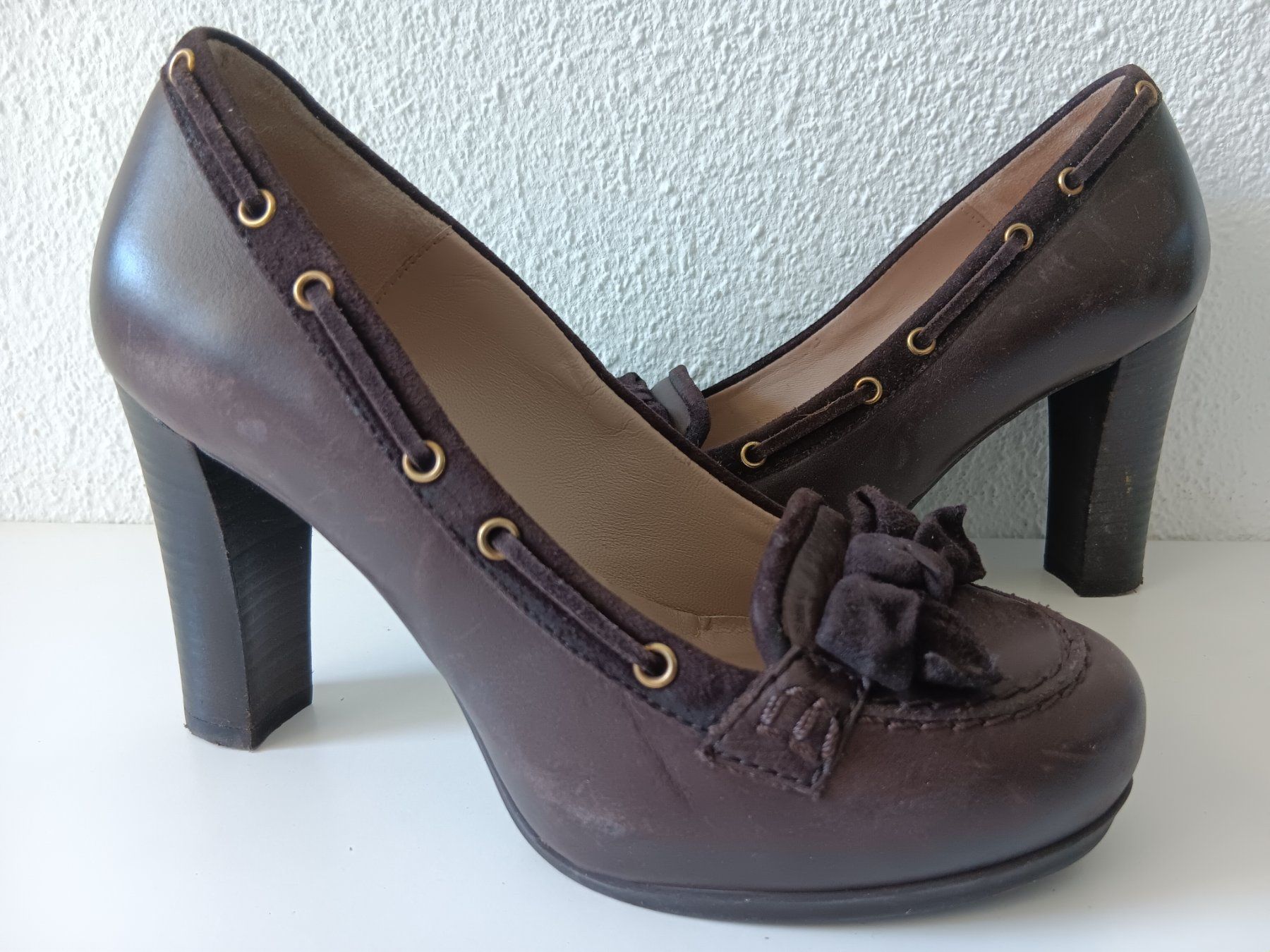 Unisa Damenschuhe: UNISA Chaussures / Schuhe Pointure / Nummer 35 – Gebraucht aus Cossonay-ville von Super-Price-Quality