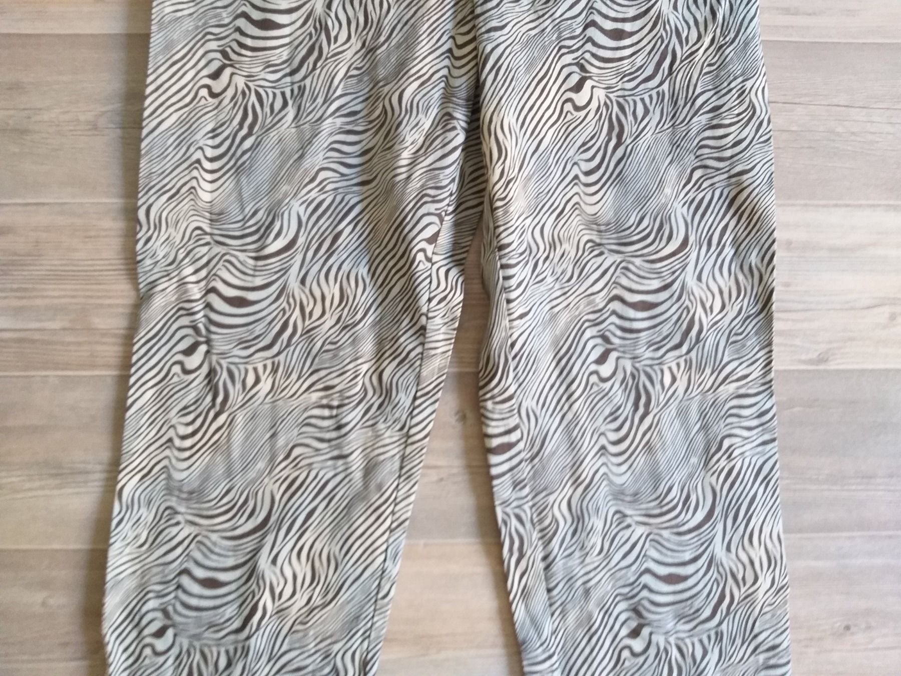 Jeans: ARA Jeans taille / Grosse M – Usato da Cossonay-ville venduto da Super-Price-Quality 2