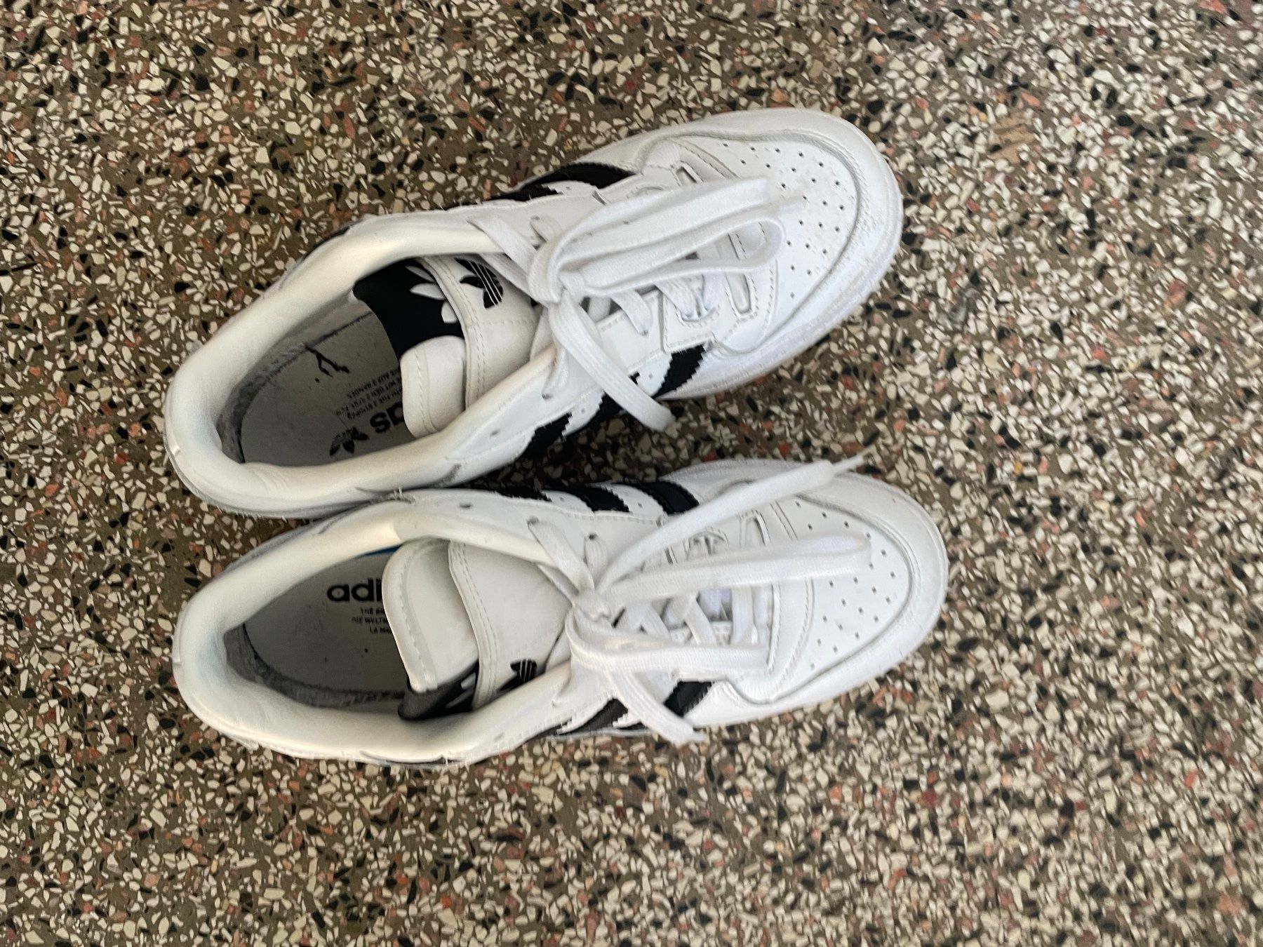 Adidas Scarpe da donna: Adidas shoes, 40.5 – Usato da Zürich venduto da chl_nlj7 1