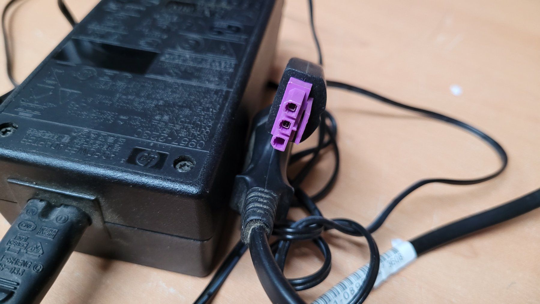 Hewlett Packard Unità & Adattatore: HP 0957-2230 1300mA 32V – Usato da Bionnens venduto da Meg011 1