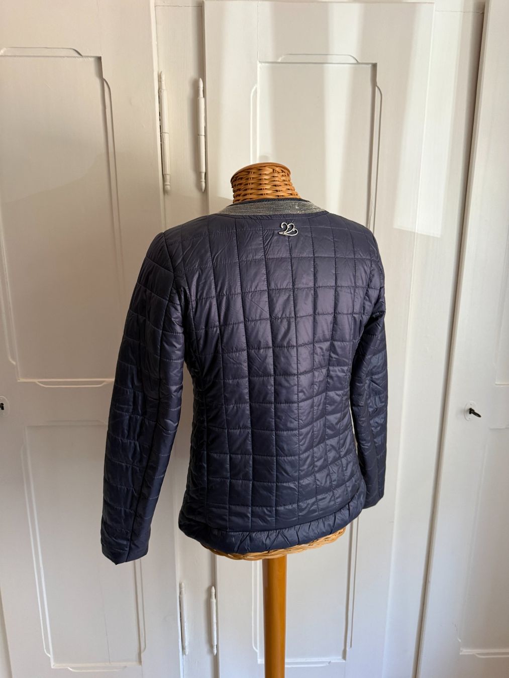 Liu Jo Giacche: LIU JO - Steppjacke dunkelblau S – Usato da Zürich venduto da Diazaio 3