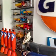 Profile image of retrodepot.