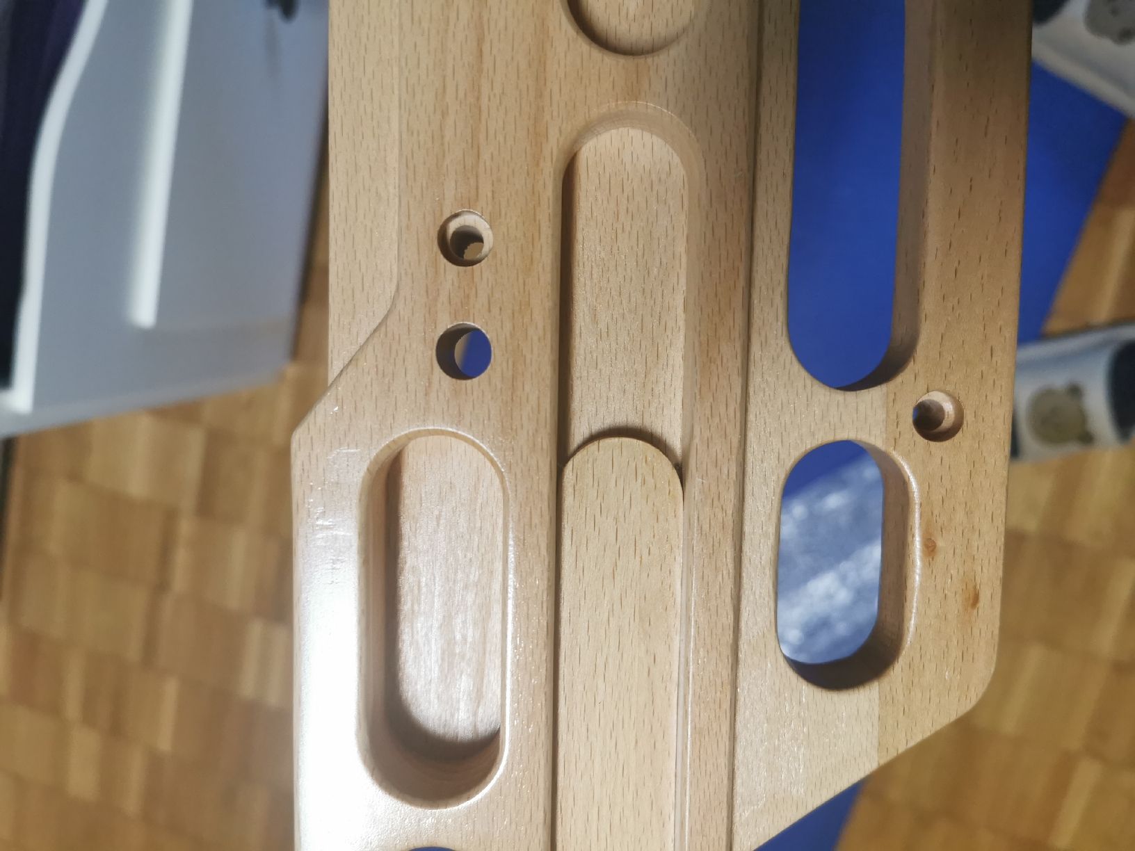 Murs & prises d'escalade: Freeloop Hangboard Trainingsboard Holz Top Zustand! – Neuf avec emballage d'origine à Bassersdorf par Sport_4_life 4