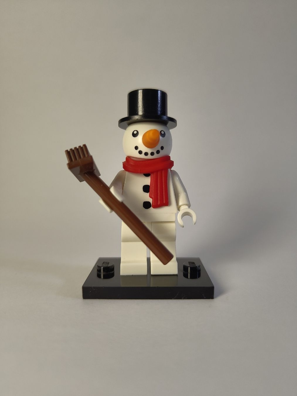 Lego Statuette: Lego Snowman Minifigur – Usato da Basel venduto da togaka