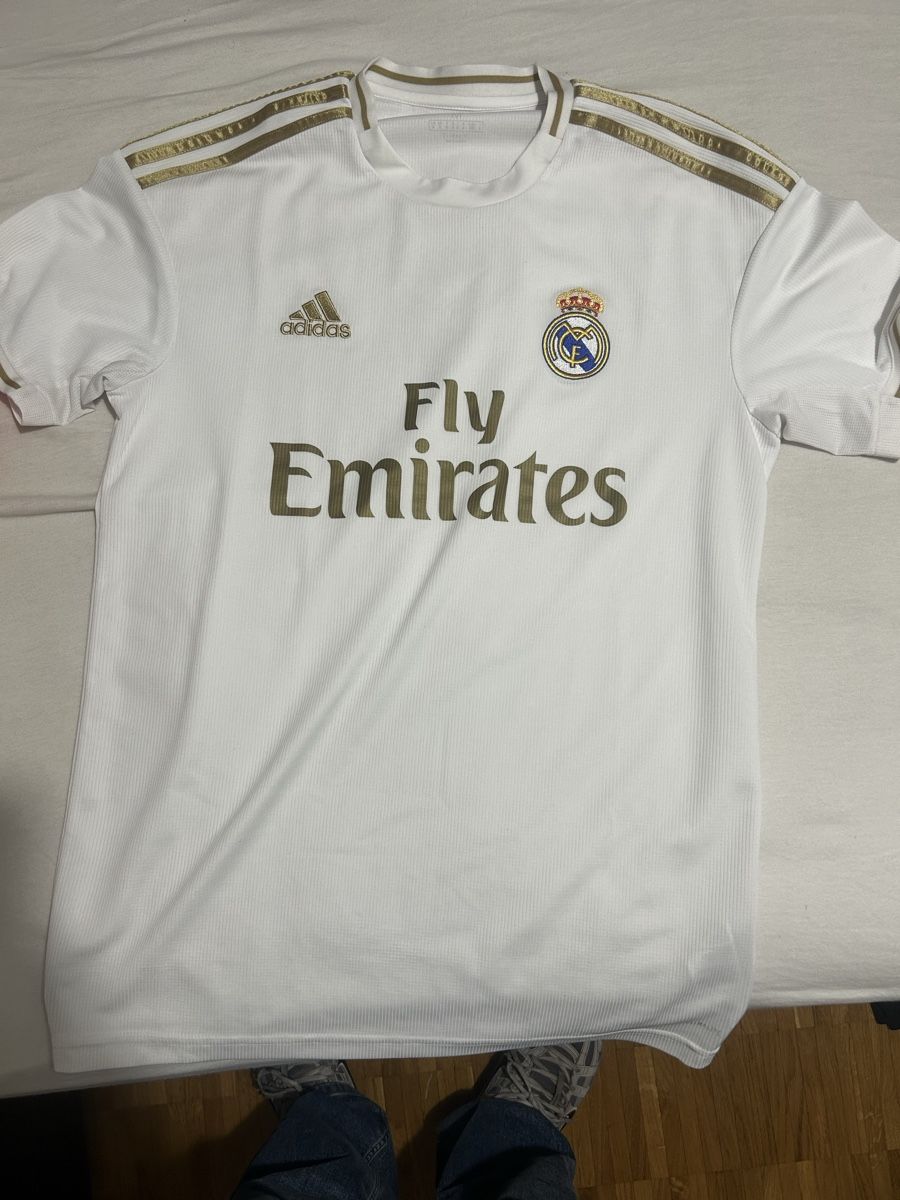 Real Madrid Leibchen & Hosen: Maillot Real Madrid NEUF – Neu (gemäss Beschreibung) aus Renens VD von NNB_92