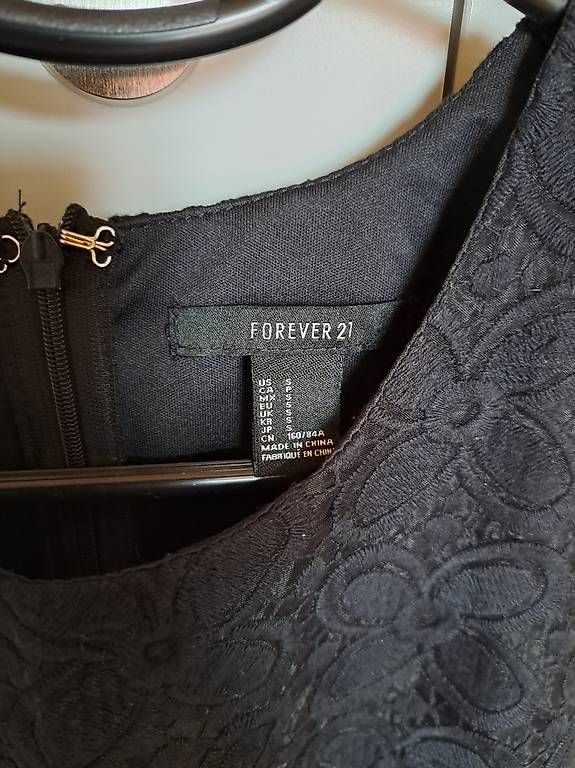 Vestiti: Kleid Forever 21 Gr. S schwarz inkl. Versand CH  – Usato da Winterthur venduto da ste_jhr6 2